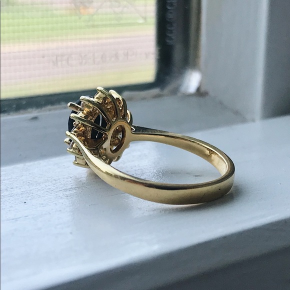 Black Stone Oval Ring with Halo Size 7 - Picture 5 of 14